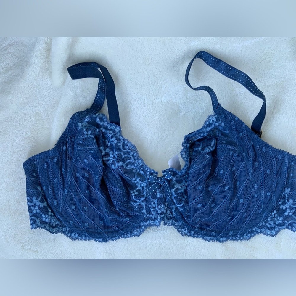 Chantelle Rive Gauche Side Support Bra 36D,Danube Blue/Mist - Picture 2 of 8